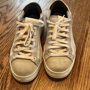 P448 Sneakers! Size 37!